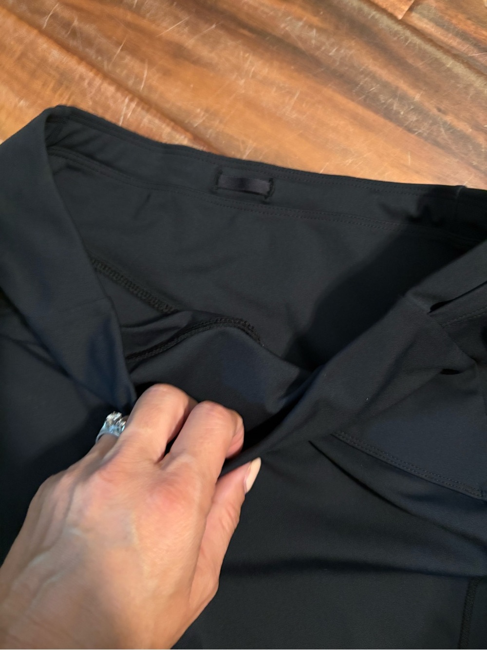 Oiselle Black Biker Shorts S Compression Athletic Running Shorts (0872) - Picture 3 of 6